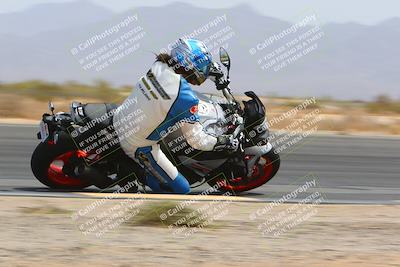 media/Apr-10-2022-SoCal Trackdays (Sun) [[f104b12566]]/Turn 3 Inside (1150am)/